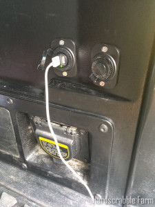 USB and 12V accessory plug powered off 2nd battery.